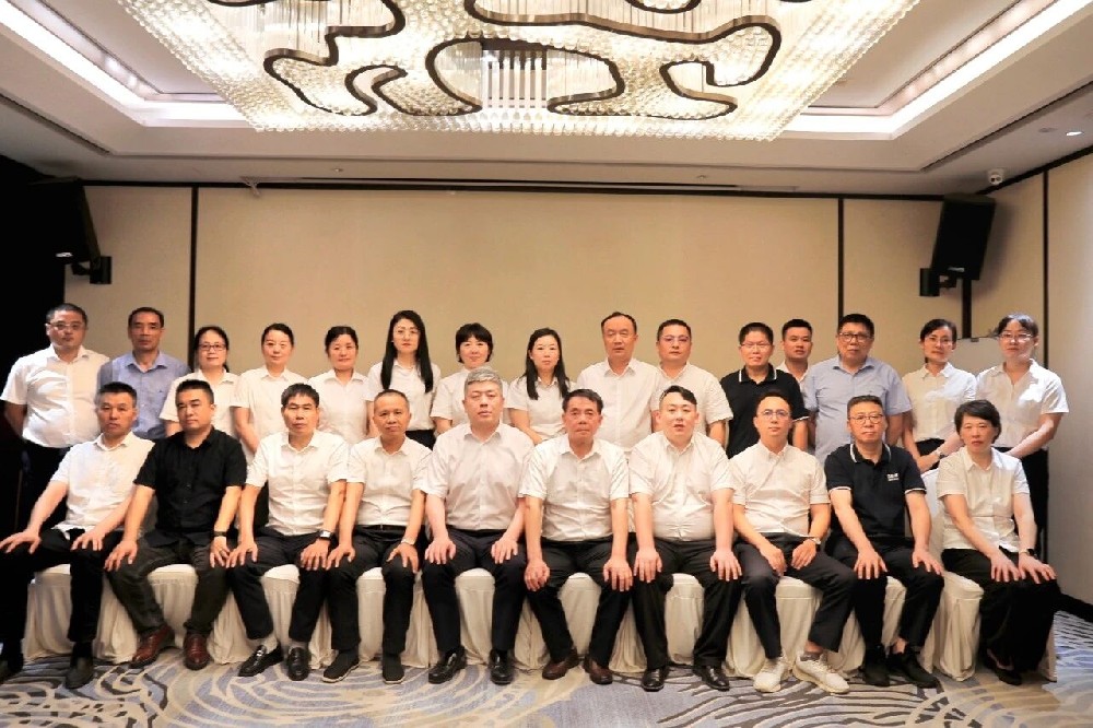 乘风破浪 向新而行｜金鹭集团2026年半年度会议圆满召开
